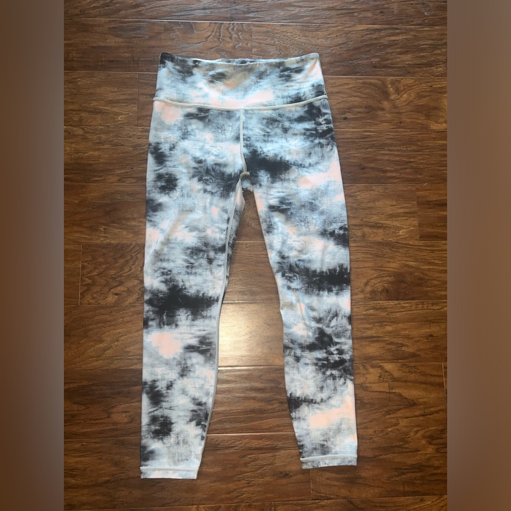 VGUC Athleta Elation 7/8 Leggings - Ice Dye - Size Medium
